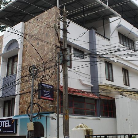 Anna Hotel Thiruvananthapuram Esterno foto
