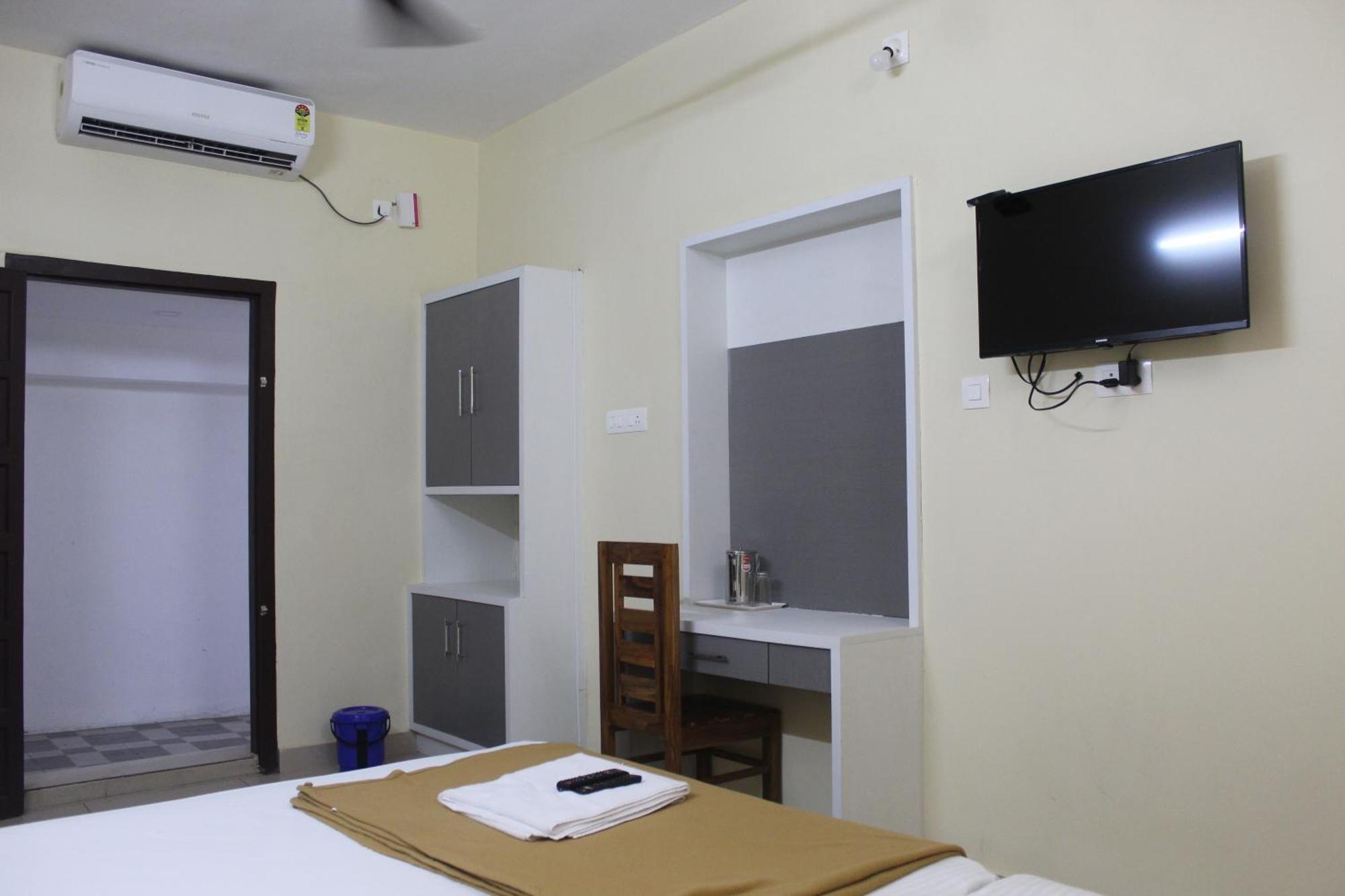 Anna Hotel Thiruvananthapuram Esterno foto